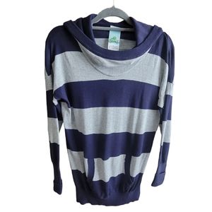 Aphorism Women's Small Hooded Sweater